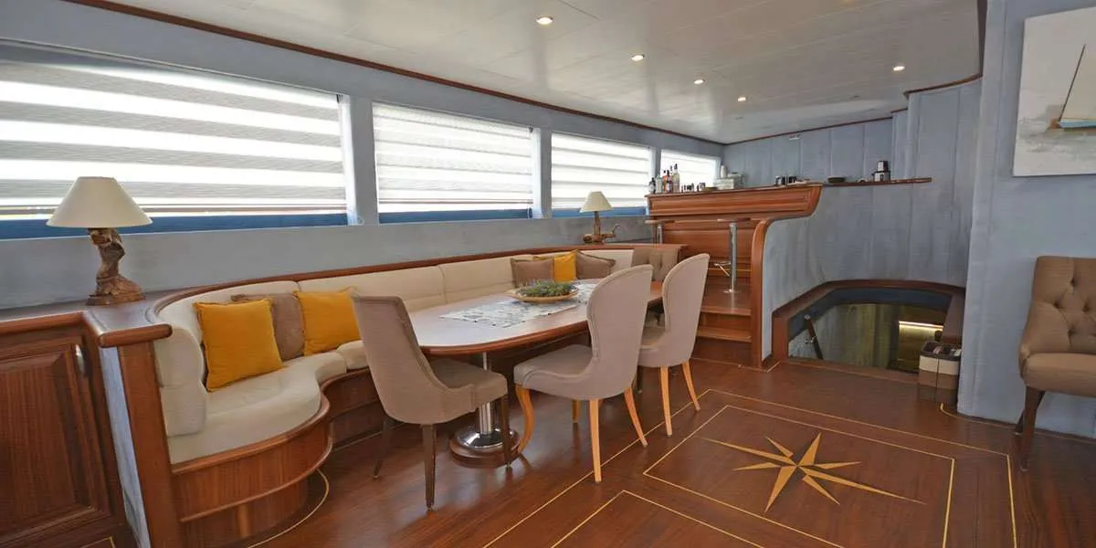 BELLAMARE8
