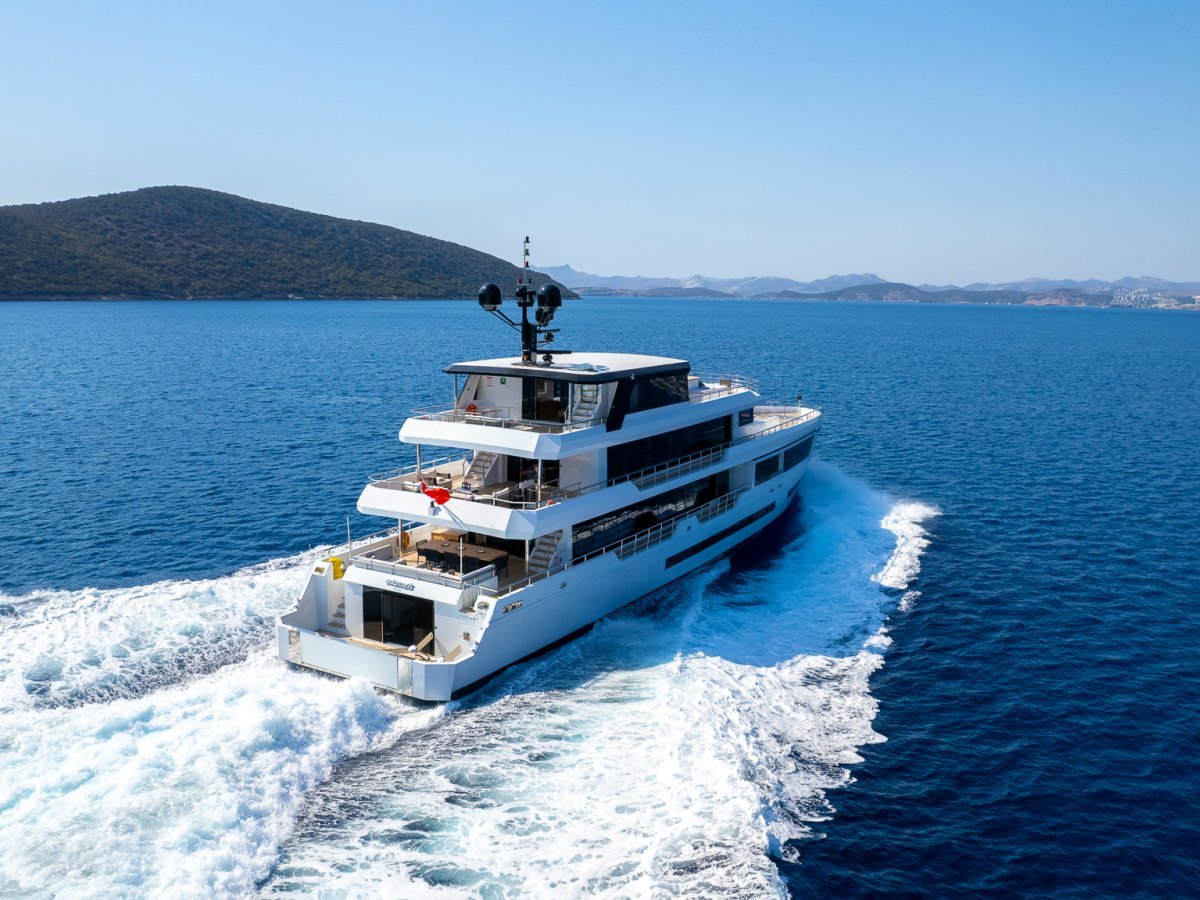 Charter Yacht ADAMARIS-1