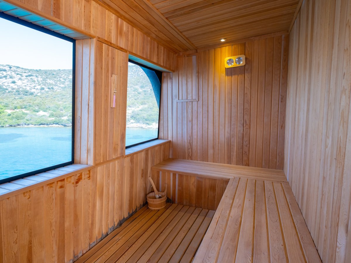Charter Yacht ADAMARIS-6
