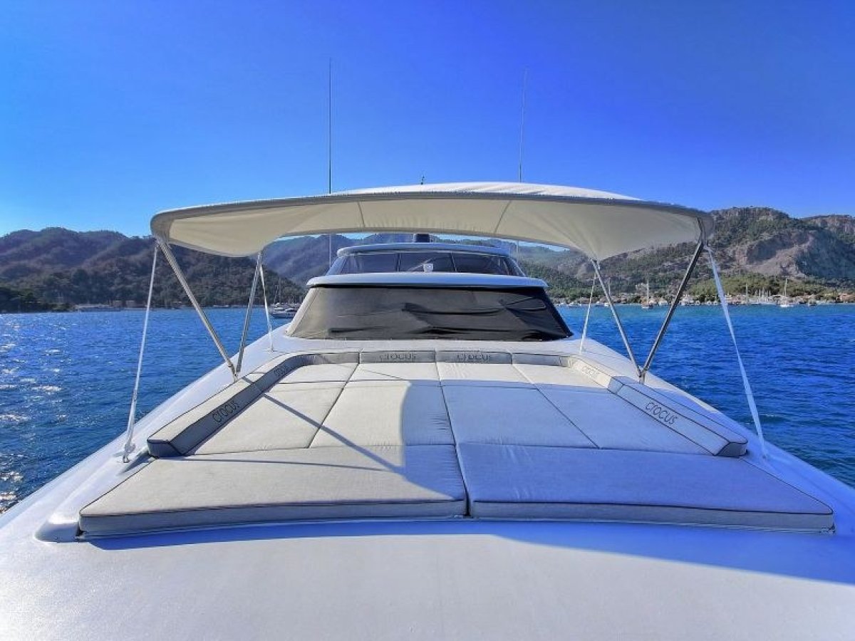 Charter Yacht-CROCUS-3