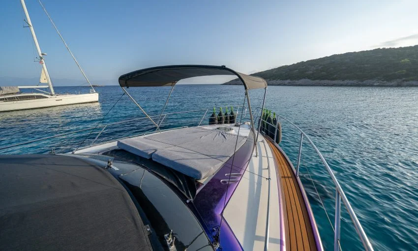 Luxury Yacht Karan10