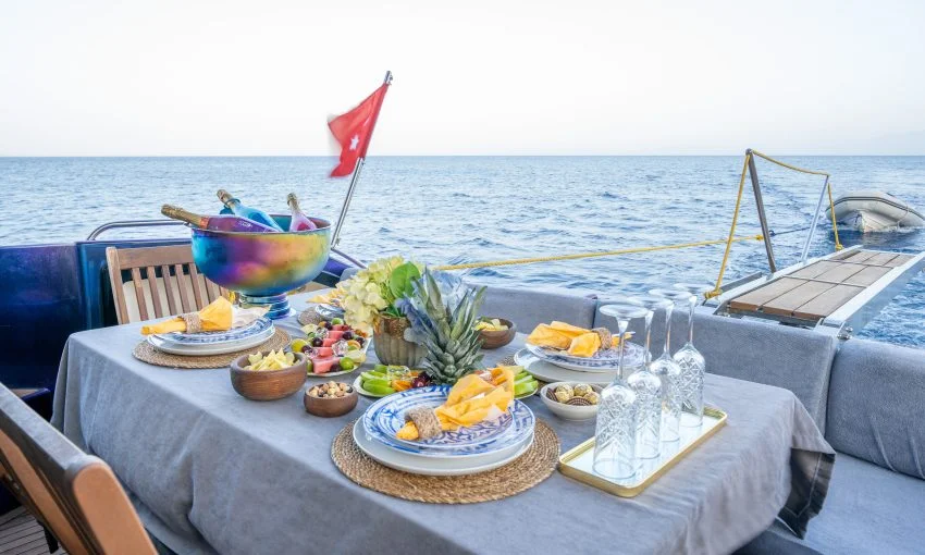 Luxury Yacht Karan14