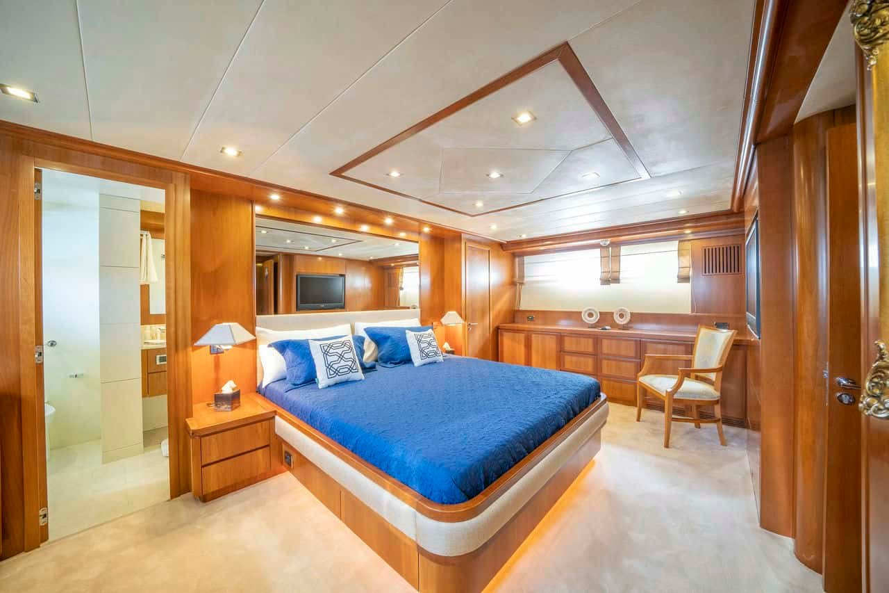 falcon23