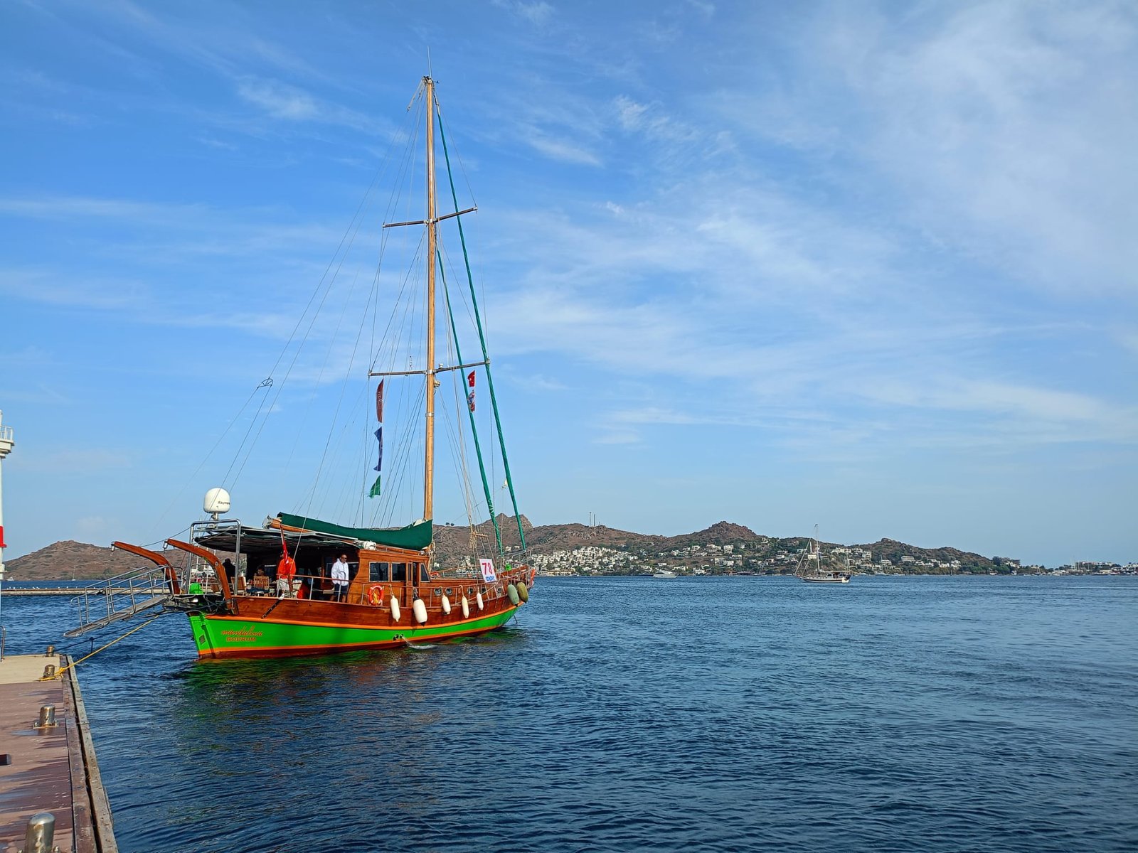 f8ef5fbd-ed10-404e-8075-5088404382dc