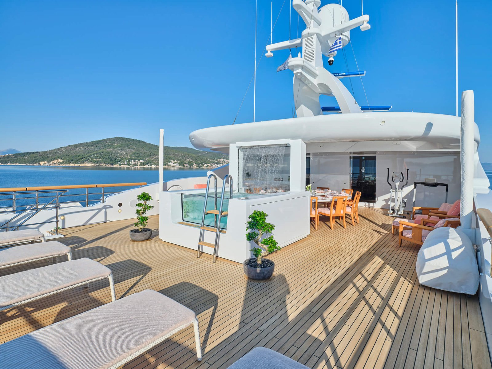 Exterior profile of the 56m SEAKID II yacht charter cruising in the Mediterranean.