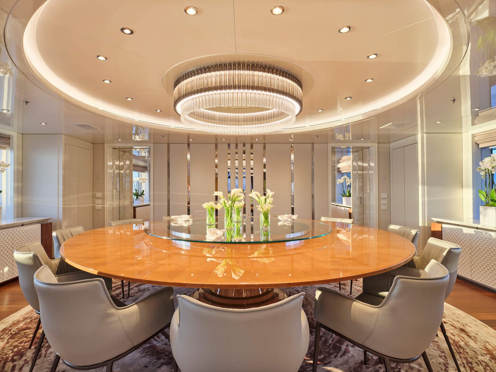 Exterior profile of the 56m SEAKID II yacht charter cruising in the Mediterranean.