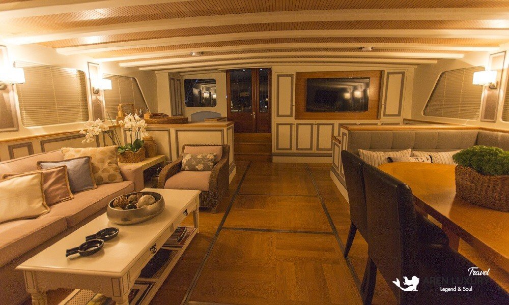 Cobra King luxury gulet interior panoramic view of salon and dining area