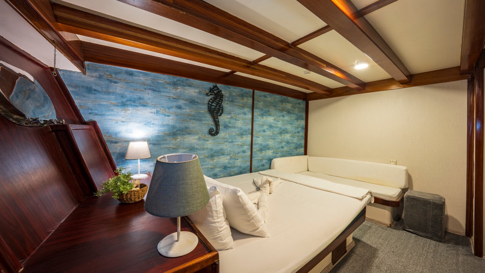 elara-1-gulet-deck (11)