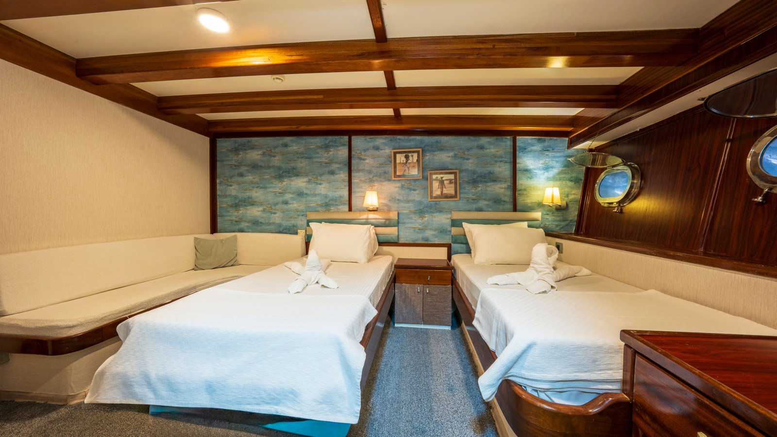 elara-1-gulet-deck (13)