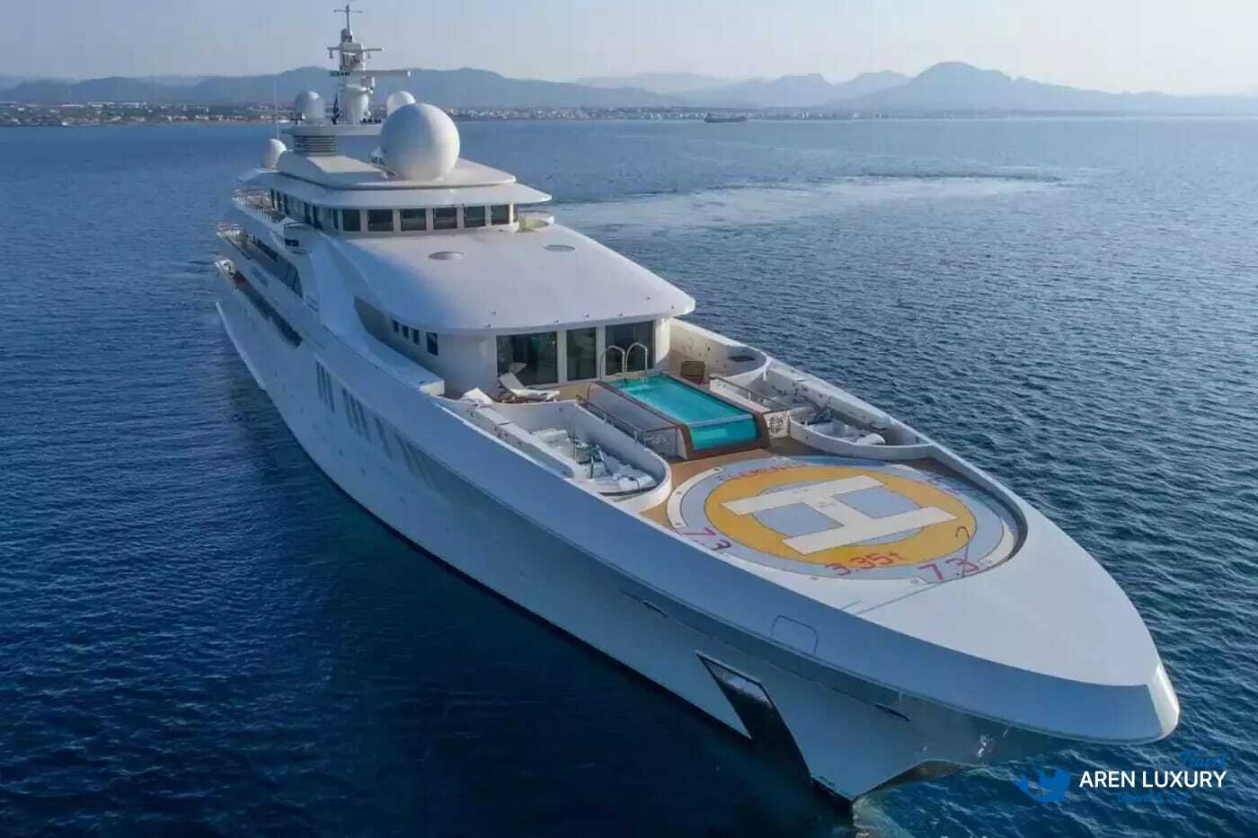 Elements Yacht Charter cruising in the Mediterranean sea