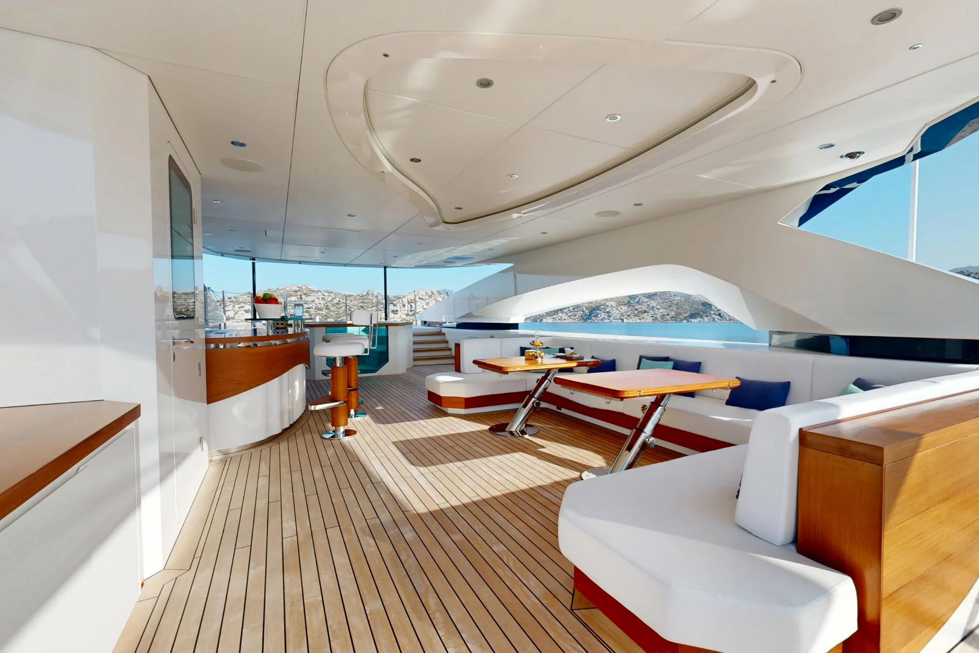 ETERNAL SPARK YACHT CHARTER