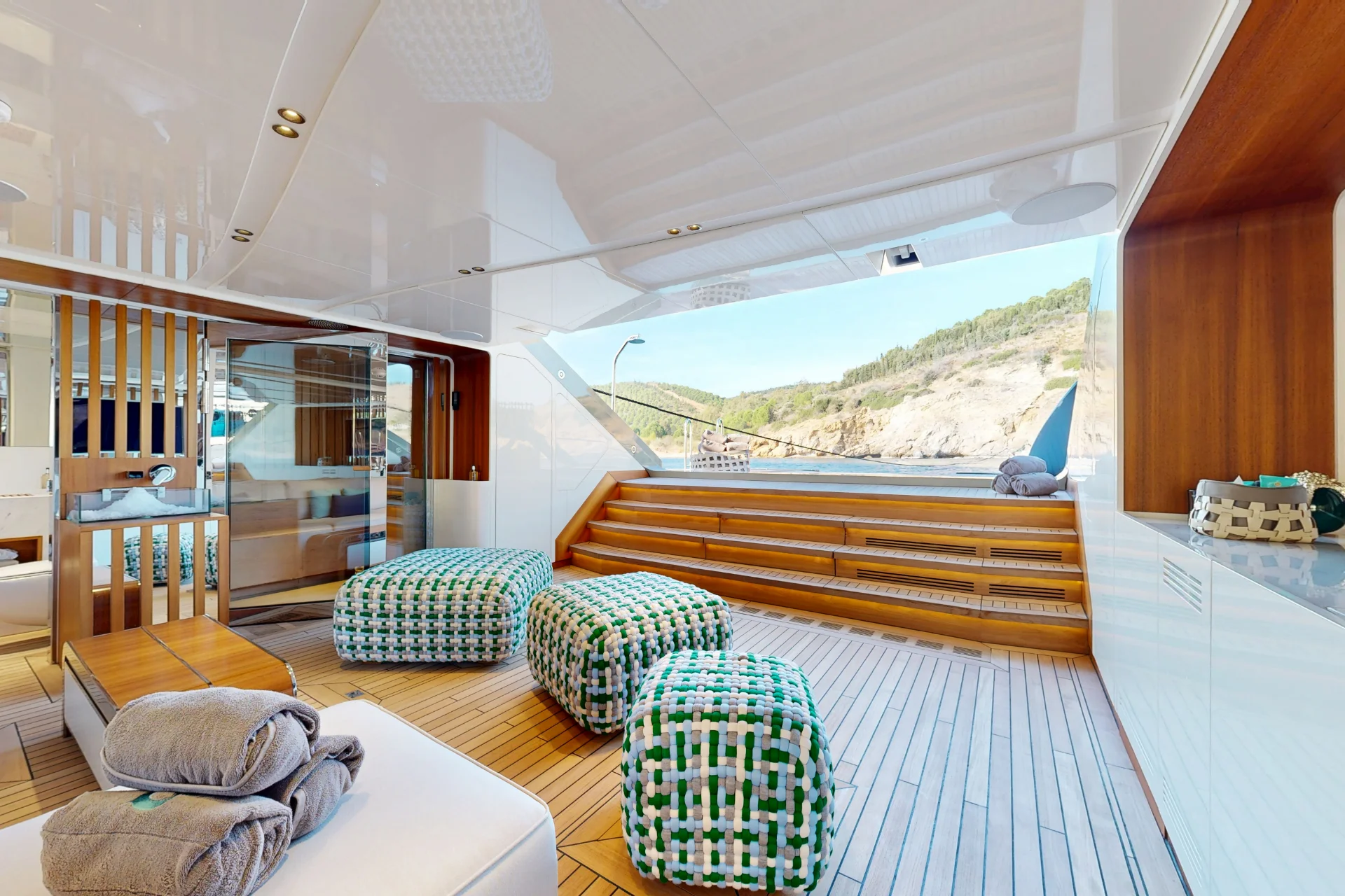 ETERNAL SPARK YACHT CHARTER