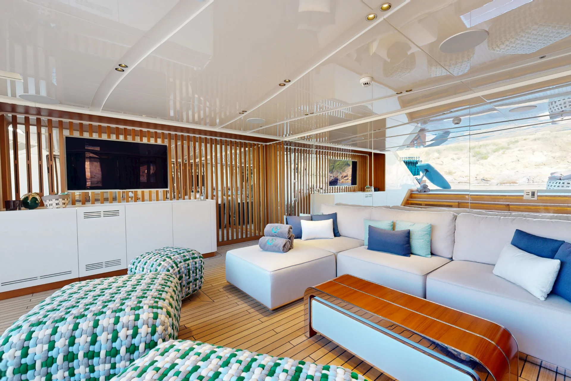 ETERNAL SPARK YACHT CHARTER