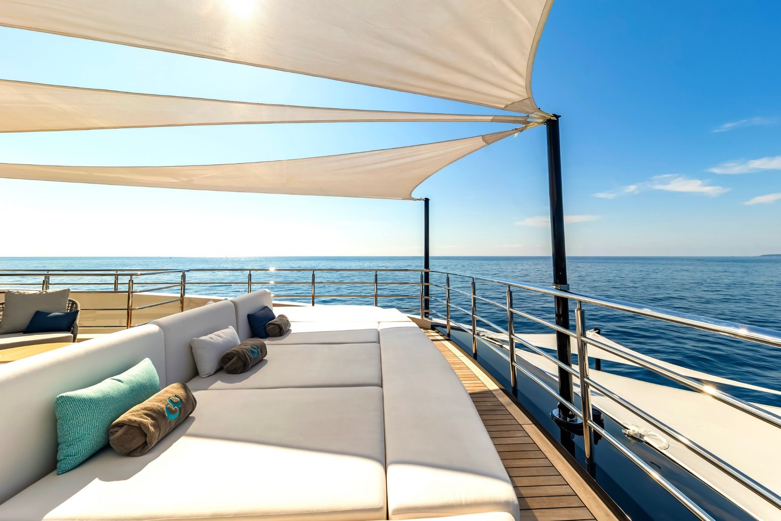 ETERNAL SPARK YACHT CHARTER
