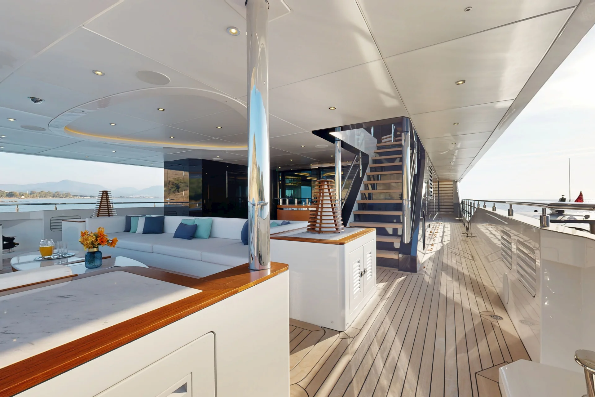 ETERNAL SPARK YACHT CHARTER