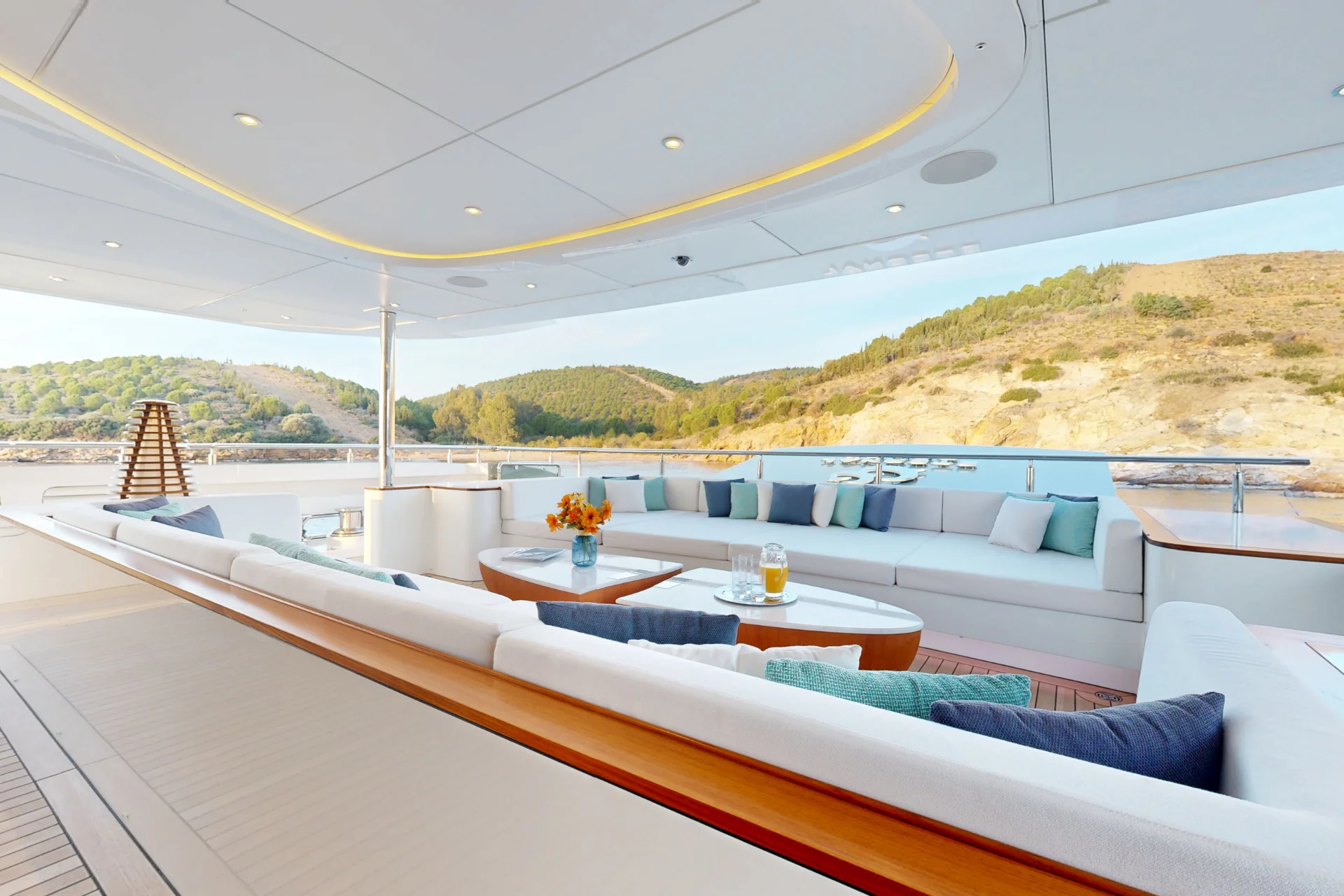 ETERNAL SPARK YACHT CHARTER