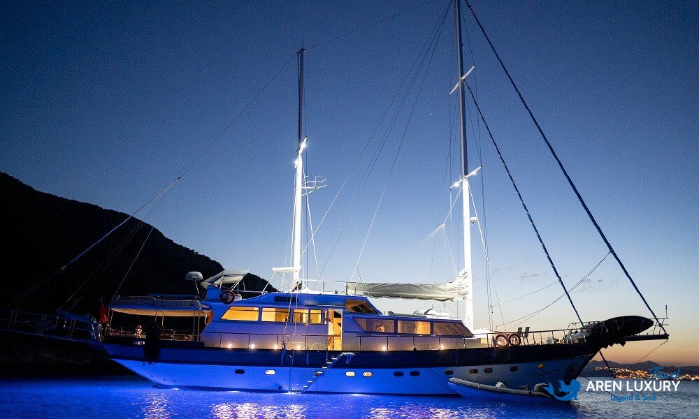 Gulet charter Bodrum Turkey sailing in the Aegean Sea