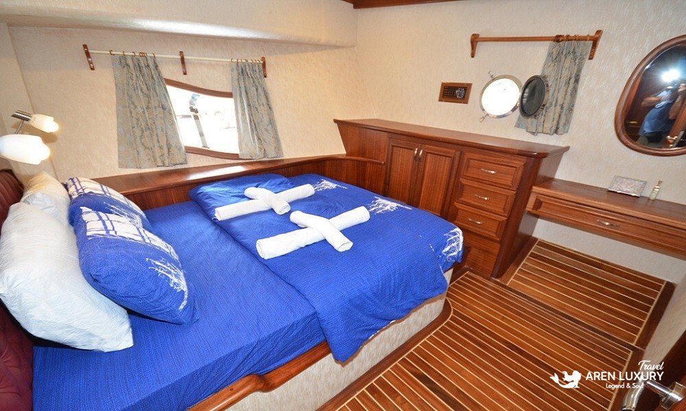 Gulet C Taner 2 Charter Turkey Luxury Cabin Spacious double cabin with en-suite and air conditioning on the Gulet C Taner 2 Charter Turkey.