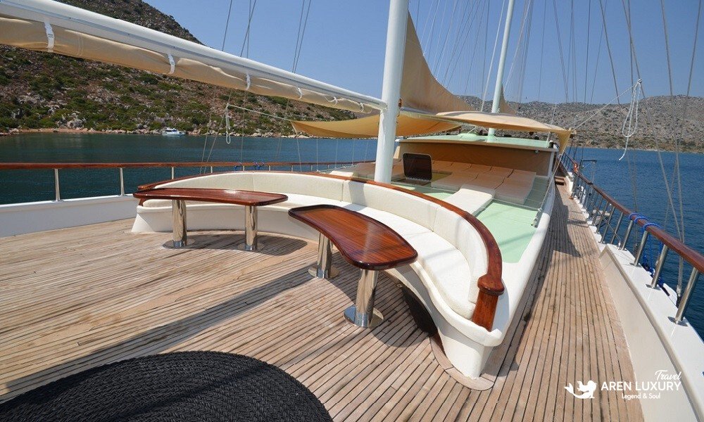 gulet-c-taner-2-turkey-charter Spacious sun deck and lounging area of the 8-cabin Gulet C Taner 2 in Turkey.