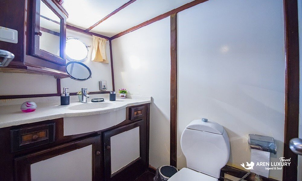 Modern en-suite bathroom onboard Gulet Vesta 1 Sevil with bright vanity and mirror