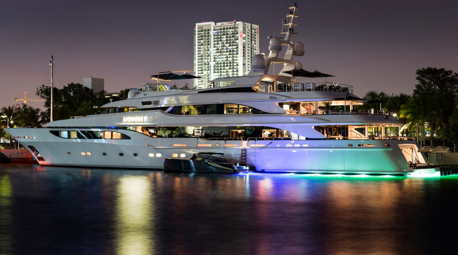 Lioness V Yacht Charter