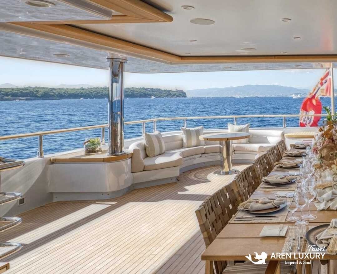 Private yacht charter Maraya underway in calm Mediterranean waters