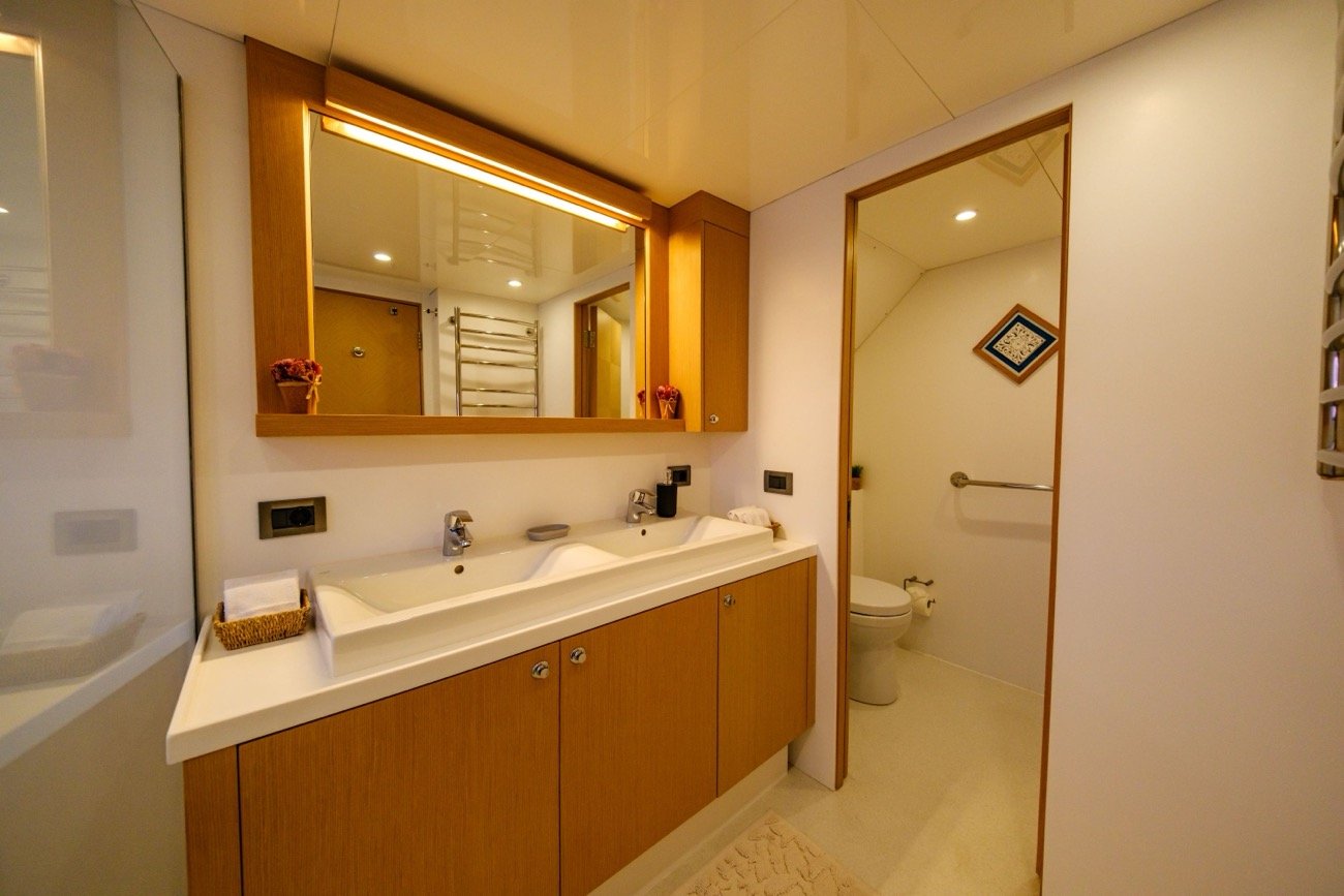 ottavia-iv-yacht-charter (1)