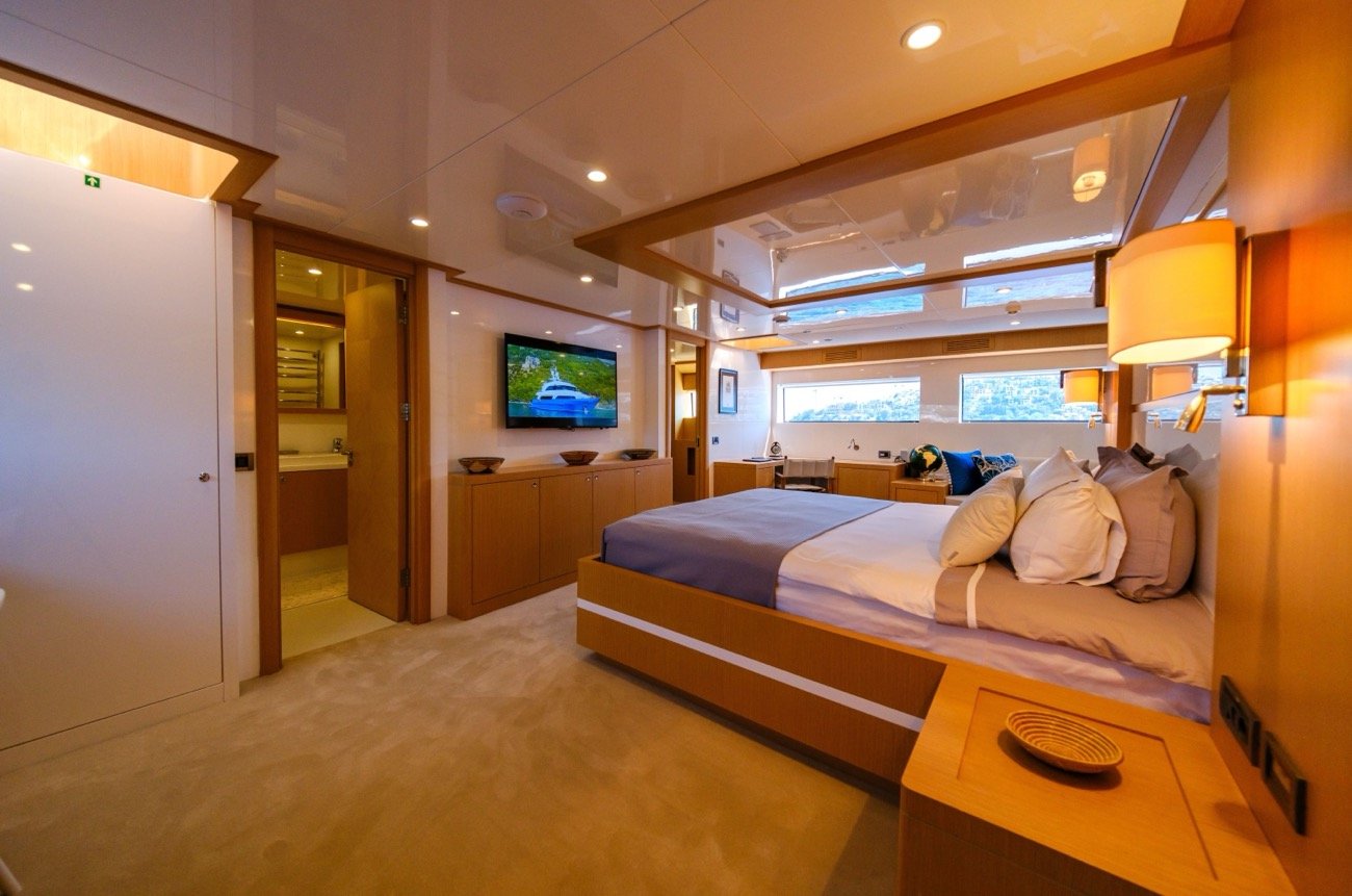 ottavia-iv-yacht-charter (10)
