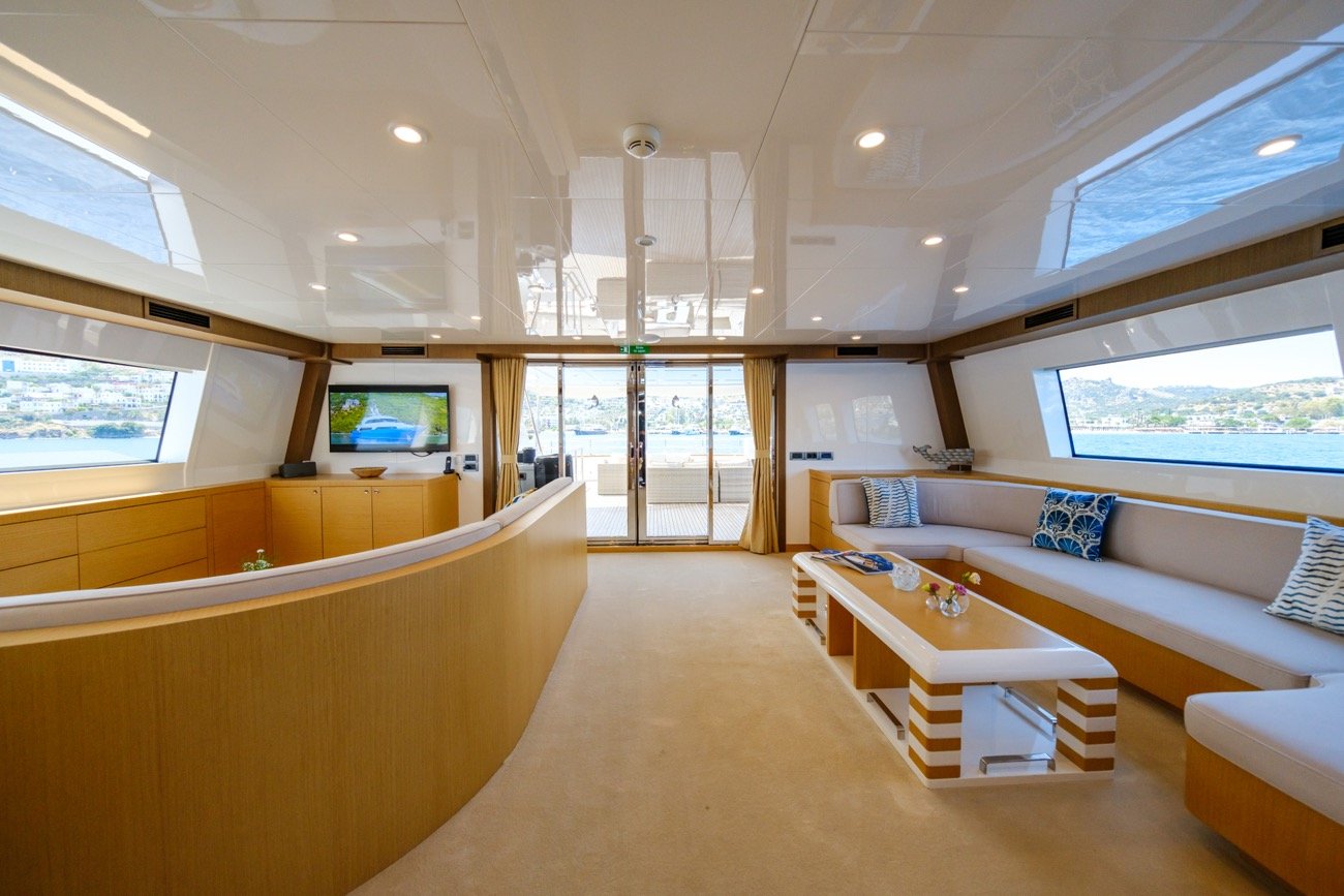 ottavia-iv-yacht-charter (14)