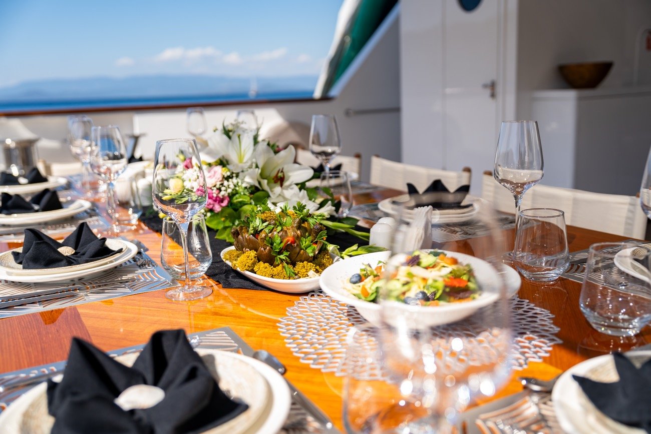 ottavia-iv-yacht-charter (18)