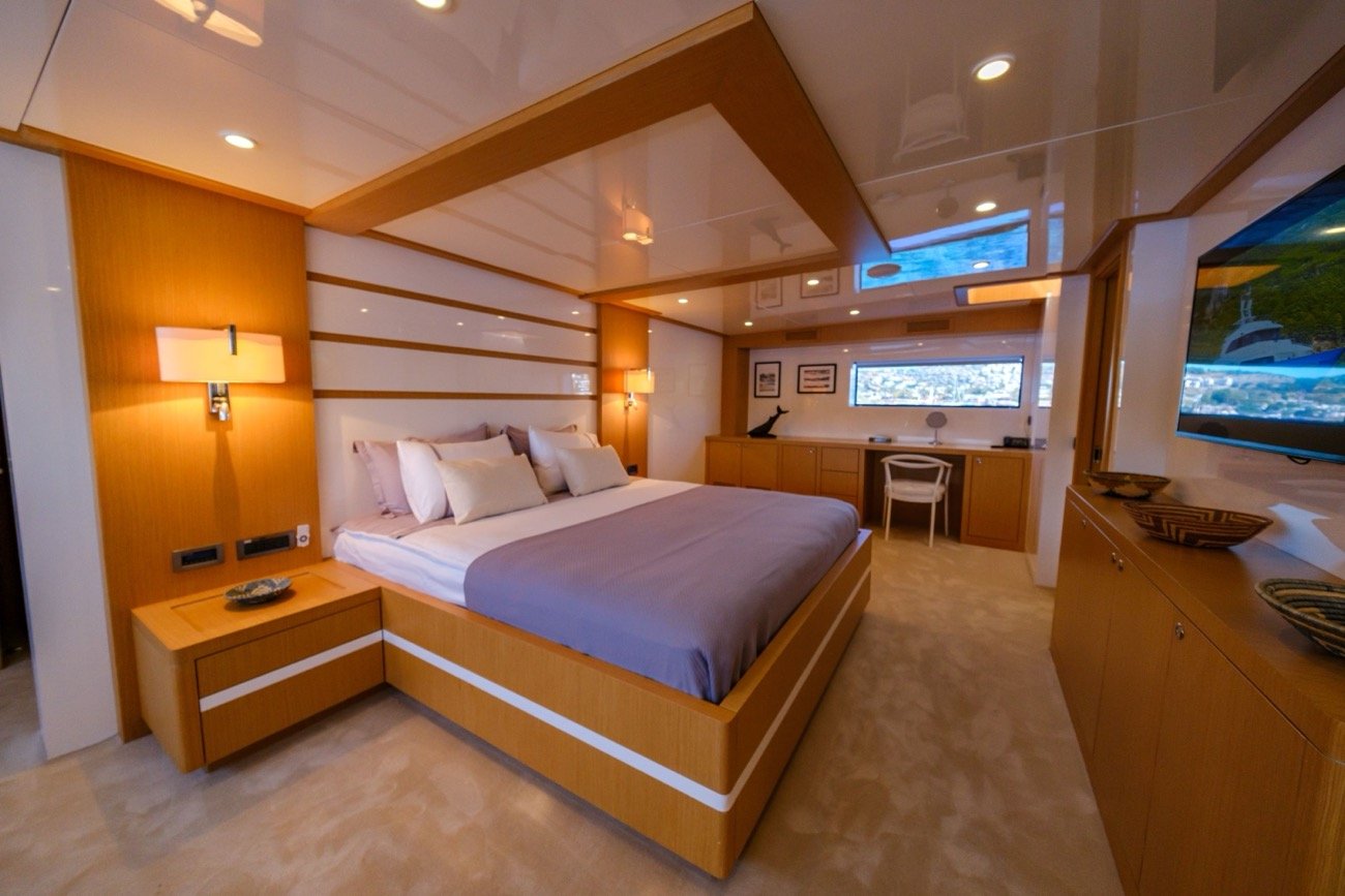 ottavia-iv-yacht-charter (4)