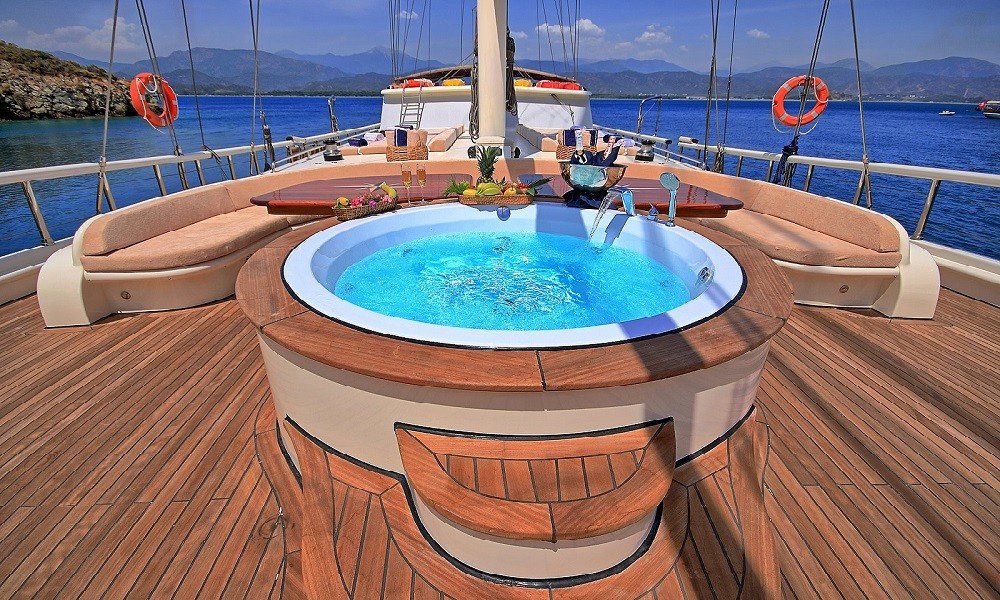 Queen of Salmakis luxury gulet charter Turkey and Greece exterior