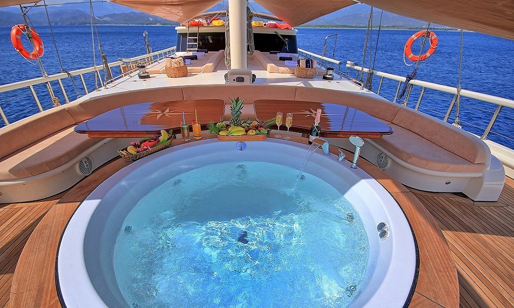 Queen of Salmakis luxury gulet charter Turkey and Greece exterior