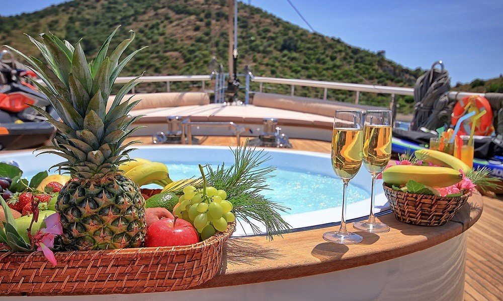 40m luxury sailing gulet charter in Turkey and Greece