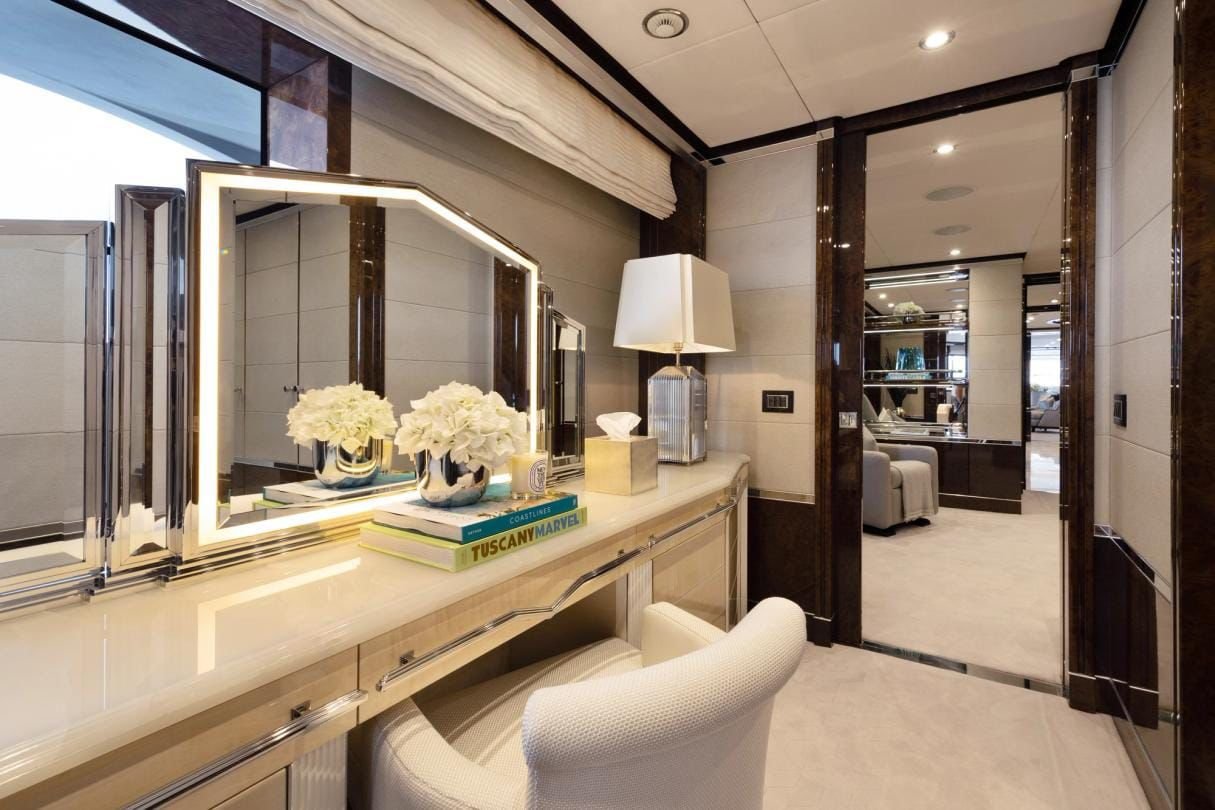 Soundwave Yacht Charter