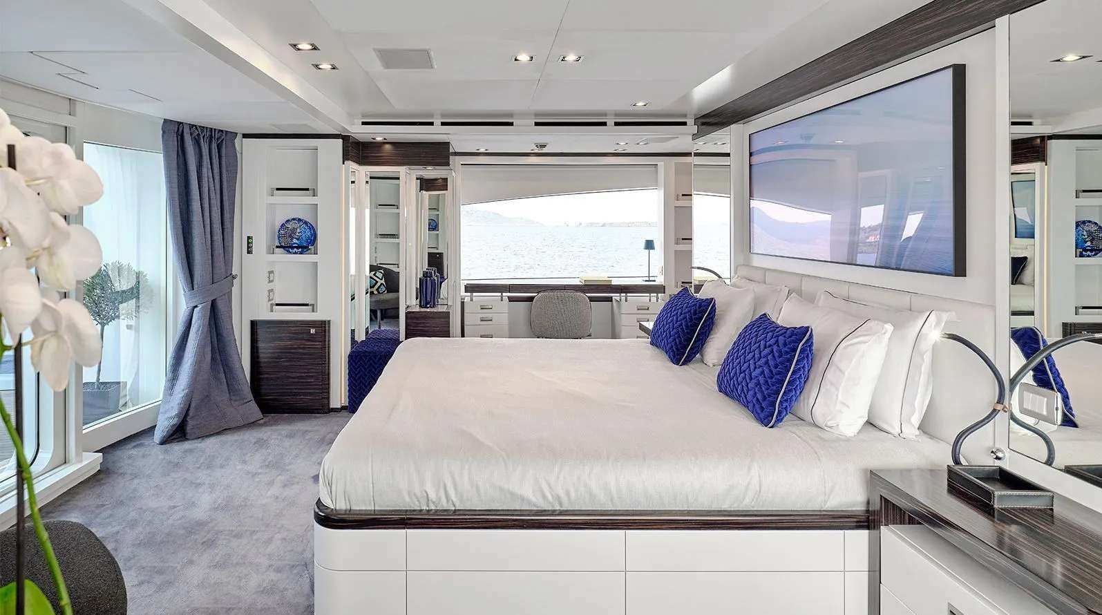 Mega Motor Yacht AFRICA I