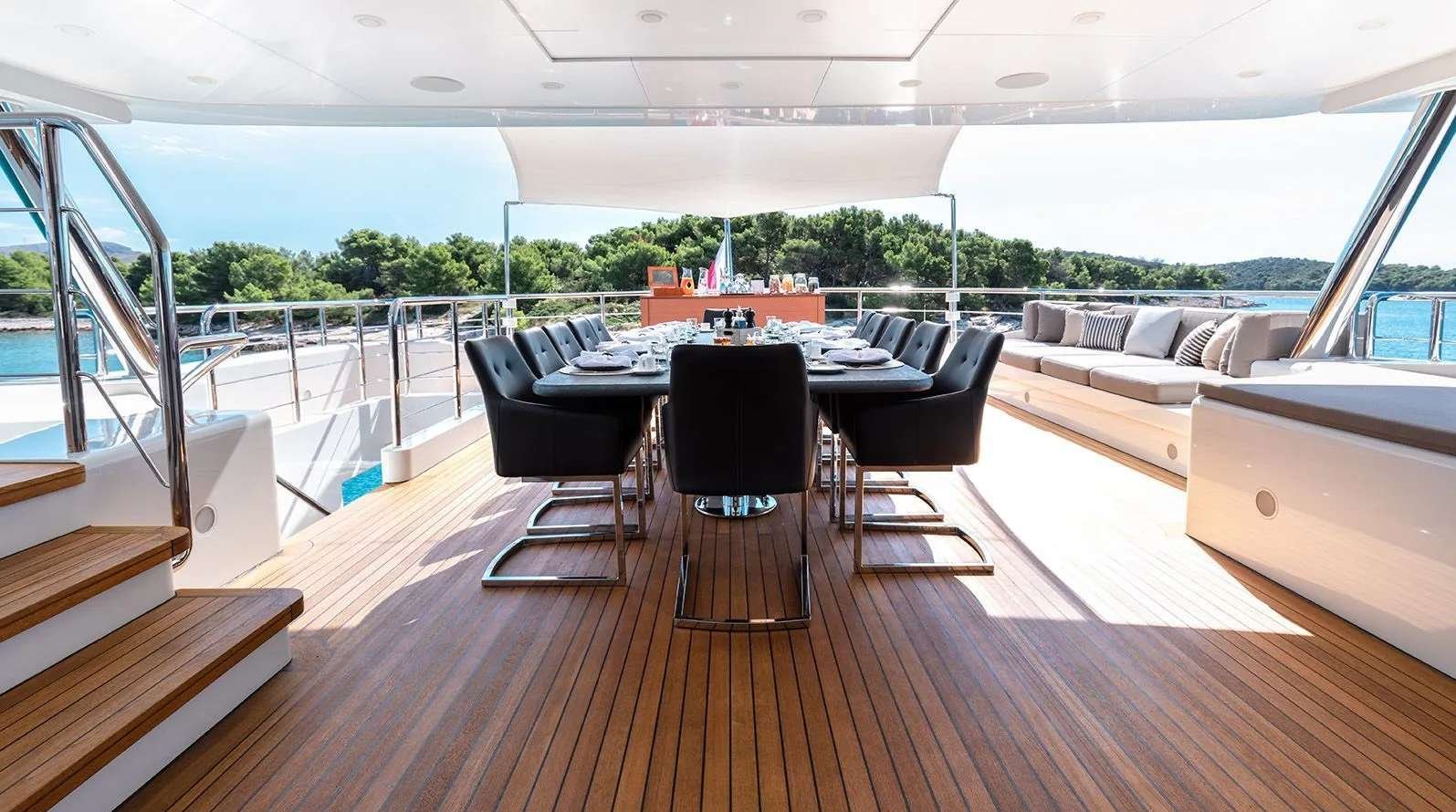 Mega Motor Yacht AFRICA I