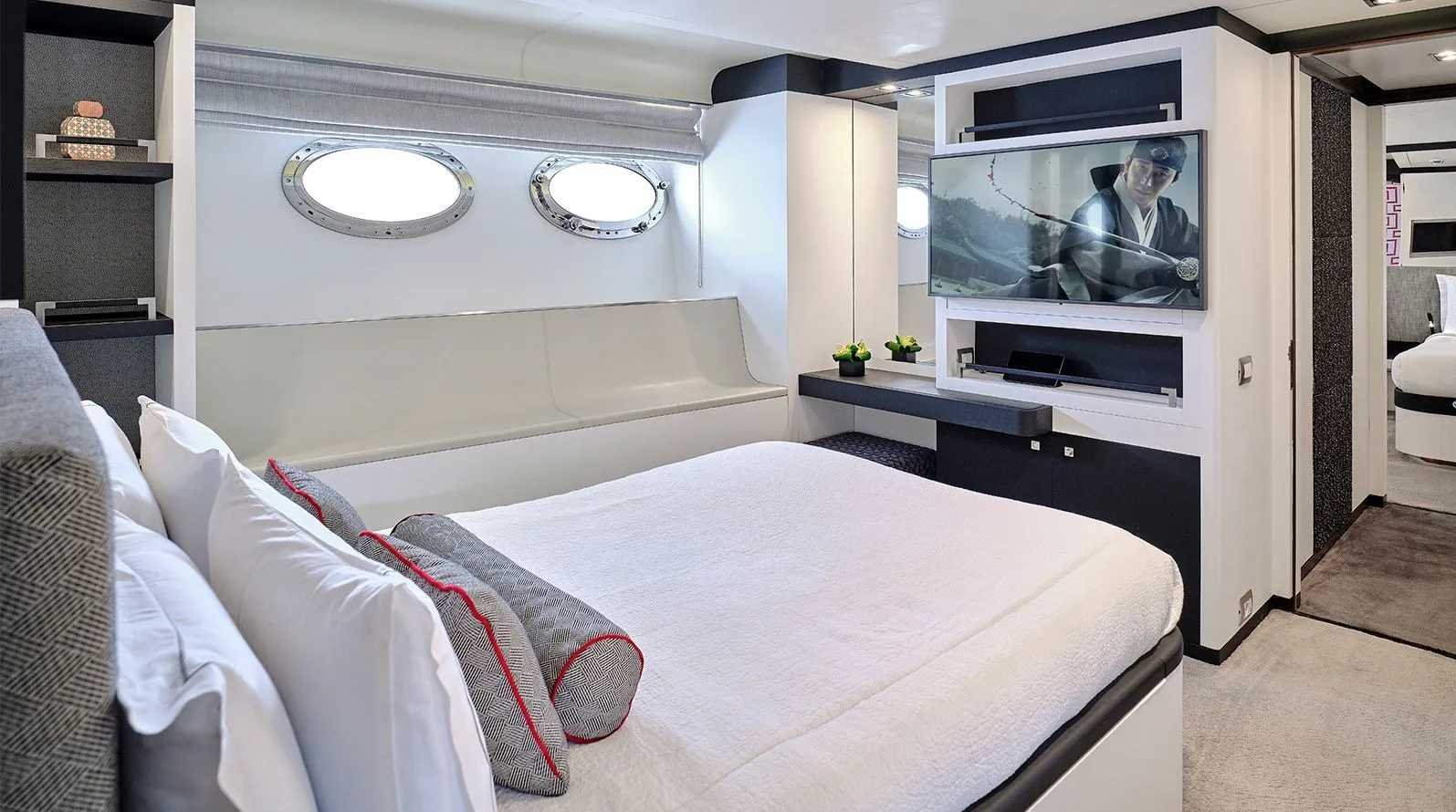 Mega Motor Yacht AFRICA I