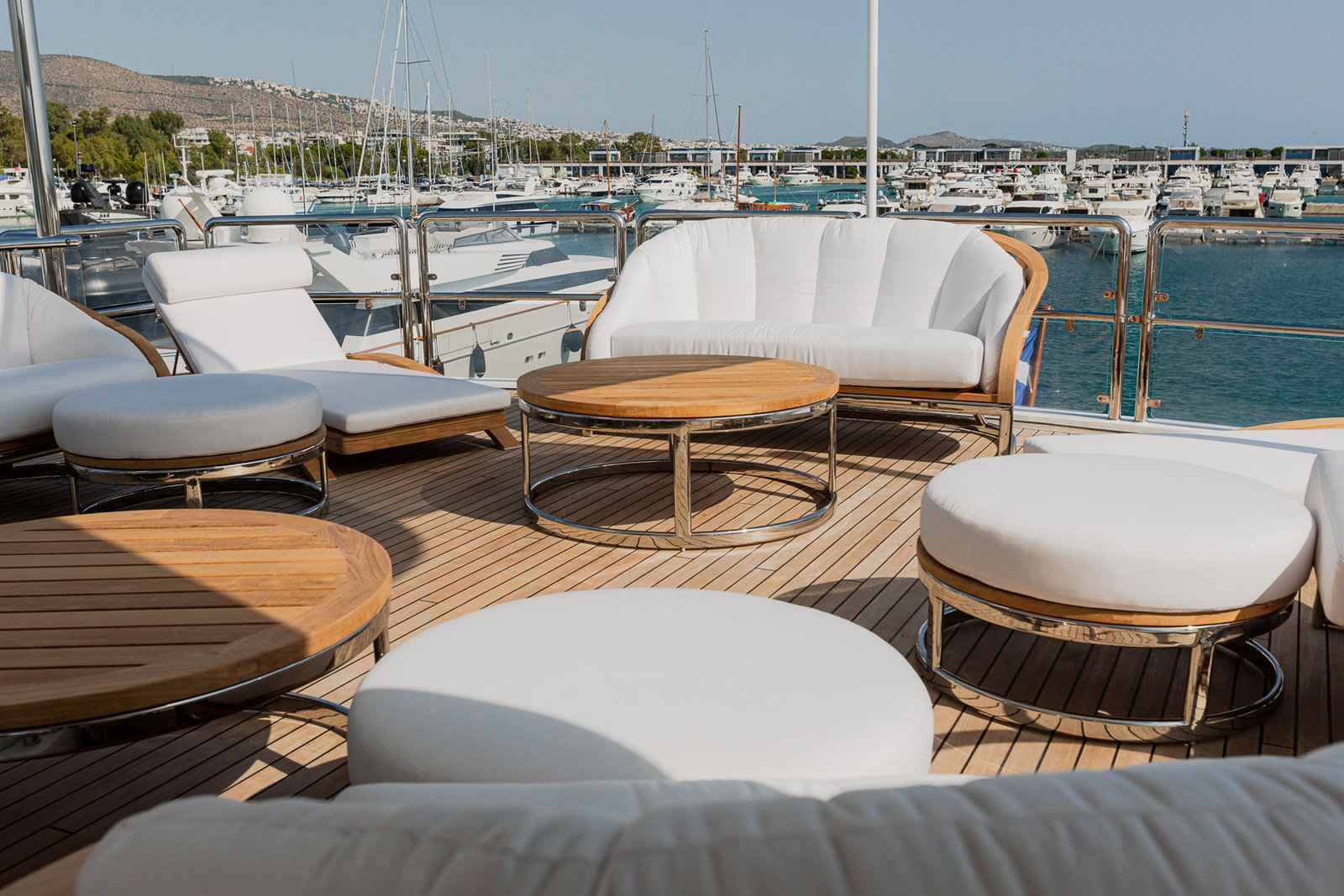 AKIRA-ONE-11 Mega Motor Yacht AKIRA ONE