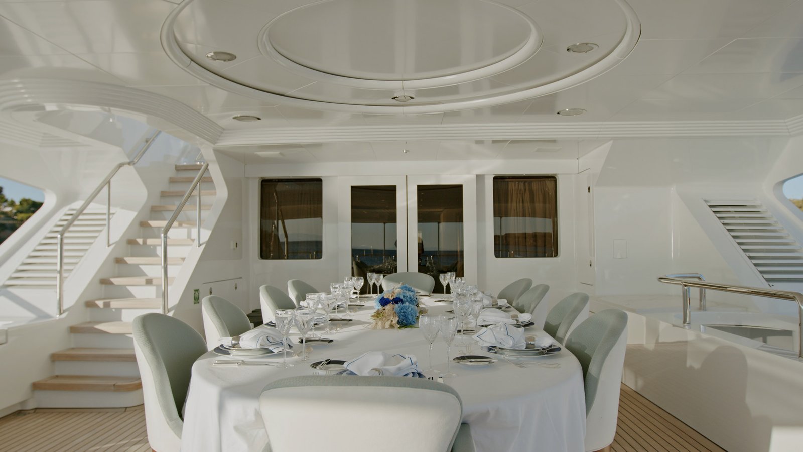 Mega Motor Yacht AKIRA ONE