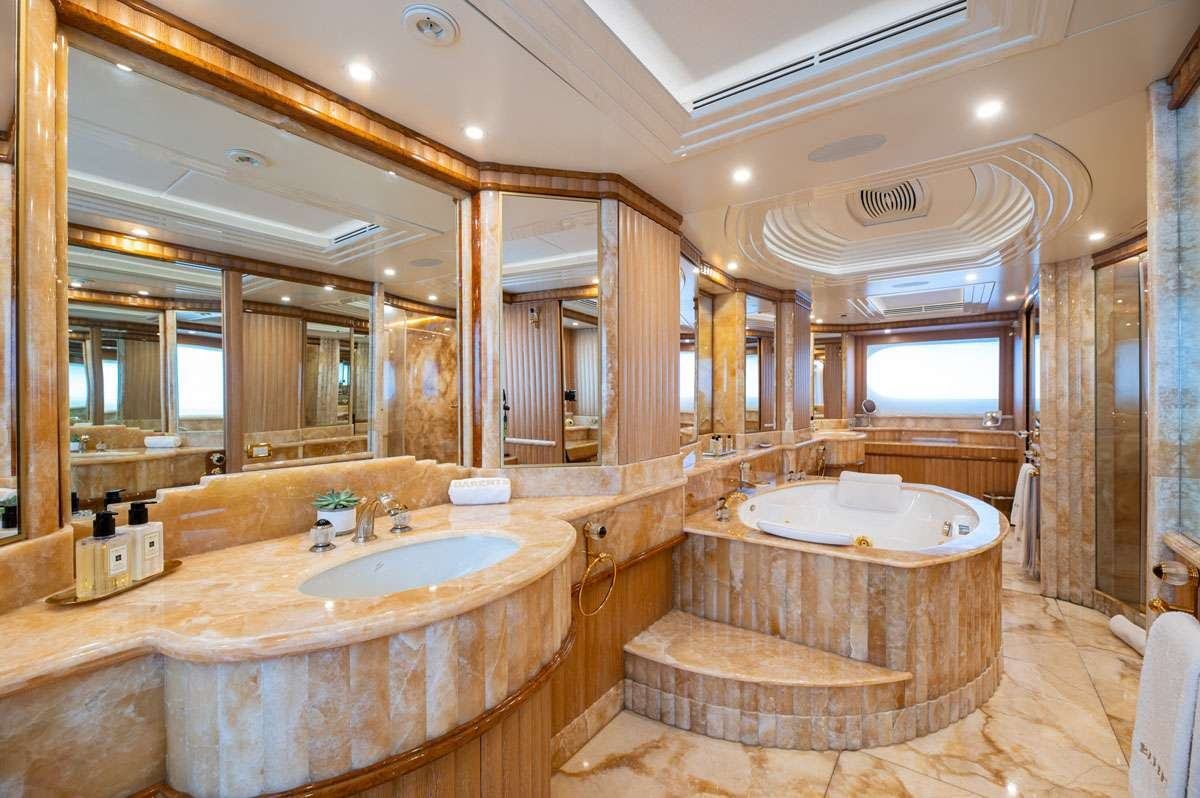 Mega Motor Yacht BARENTS