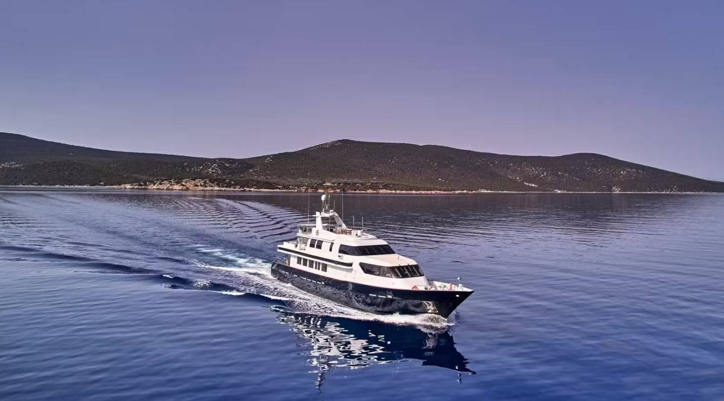 Mega Motor Yacht GELLY