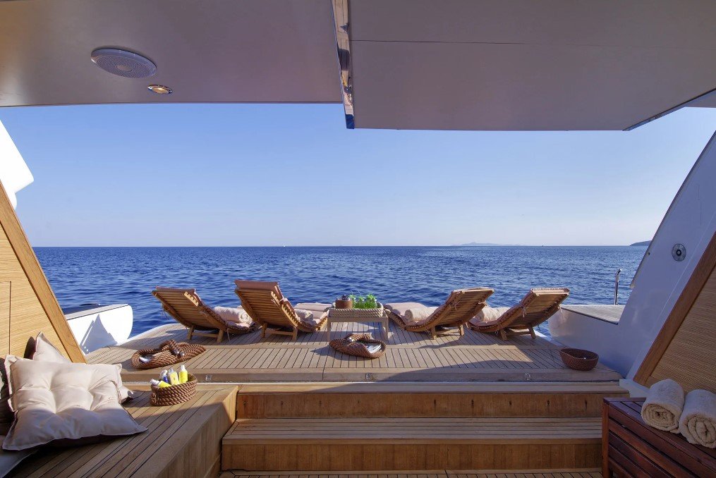 Mega Motor Yacht GRANDE AMORE
