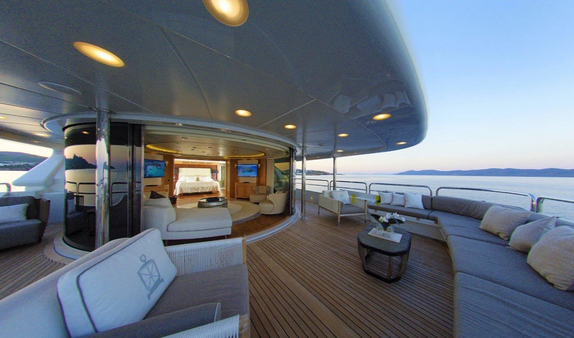 Mega Motor Yacht GRANDE AMORE