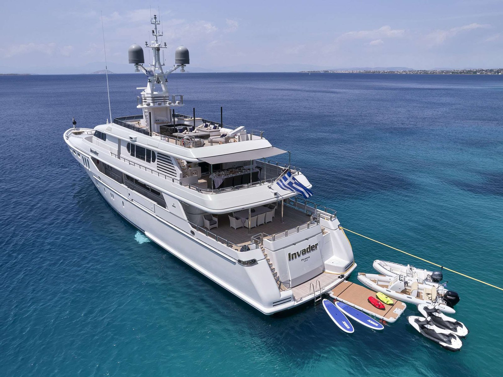 Mega Motor Yacht INVADER