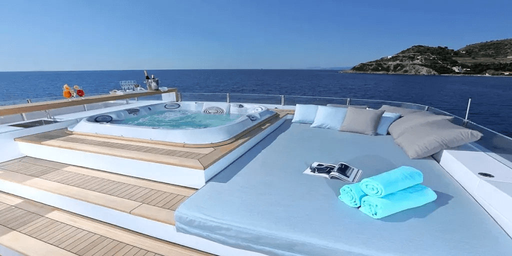 Mega Motor Yacht IPANEMAS