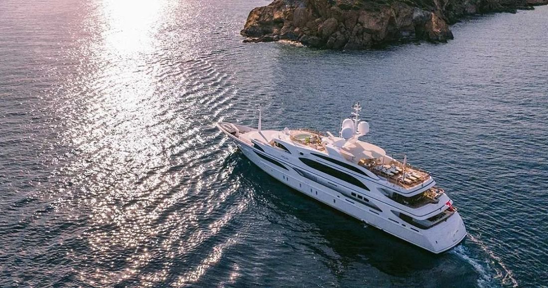 Idyllic-yacht-6 Mega Motor Yacht IDYLLIC