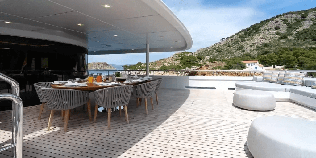 Mega Motor Yacht JAZ