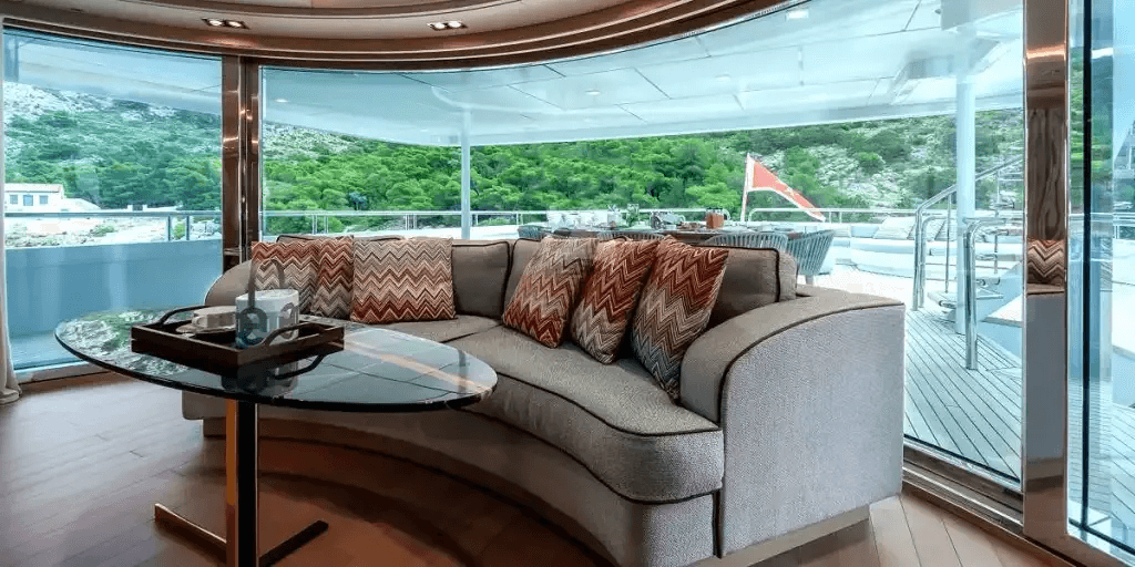 Mega Motor Yacht JAZ