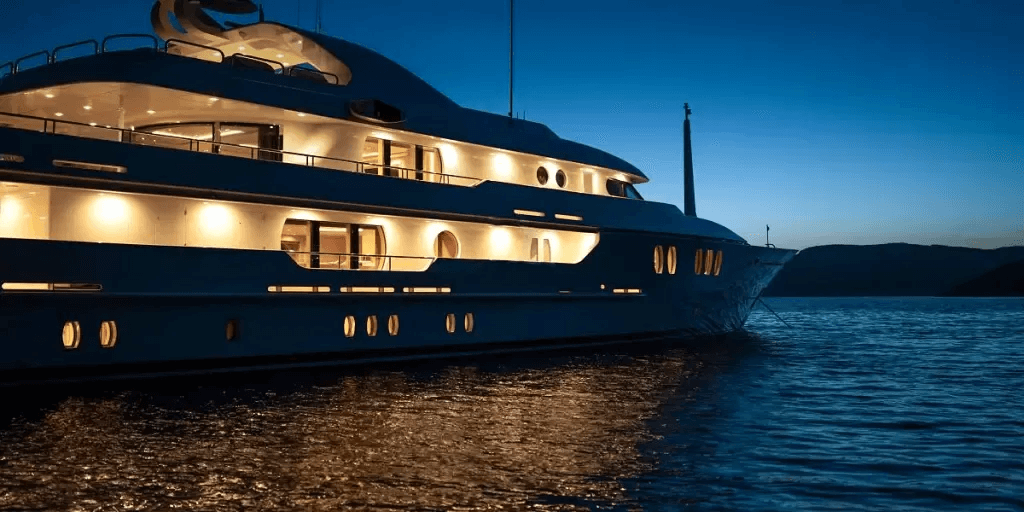 Mega Motor Yacht JAZ